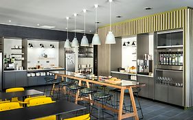 Okko Hotels Grenoble Jardin Hoche